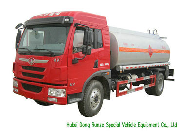China Caminhão de petroleiro da gasolina de FAW para o reabastecimento do veículo com a bomba e o distribuidor de combustível do PTO fornecedor